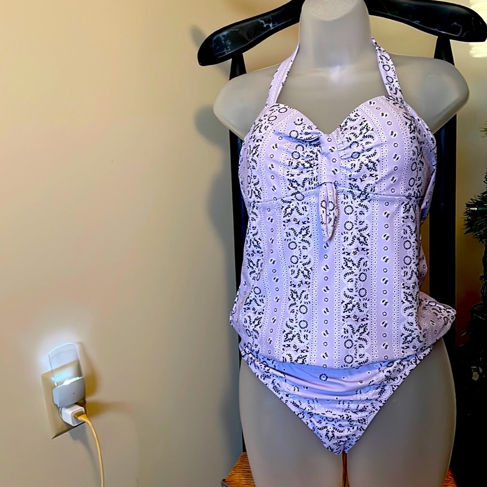 Women’s bathing suit, two piece lilac, and Kollar Jessica Simpson brand new